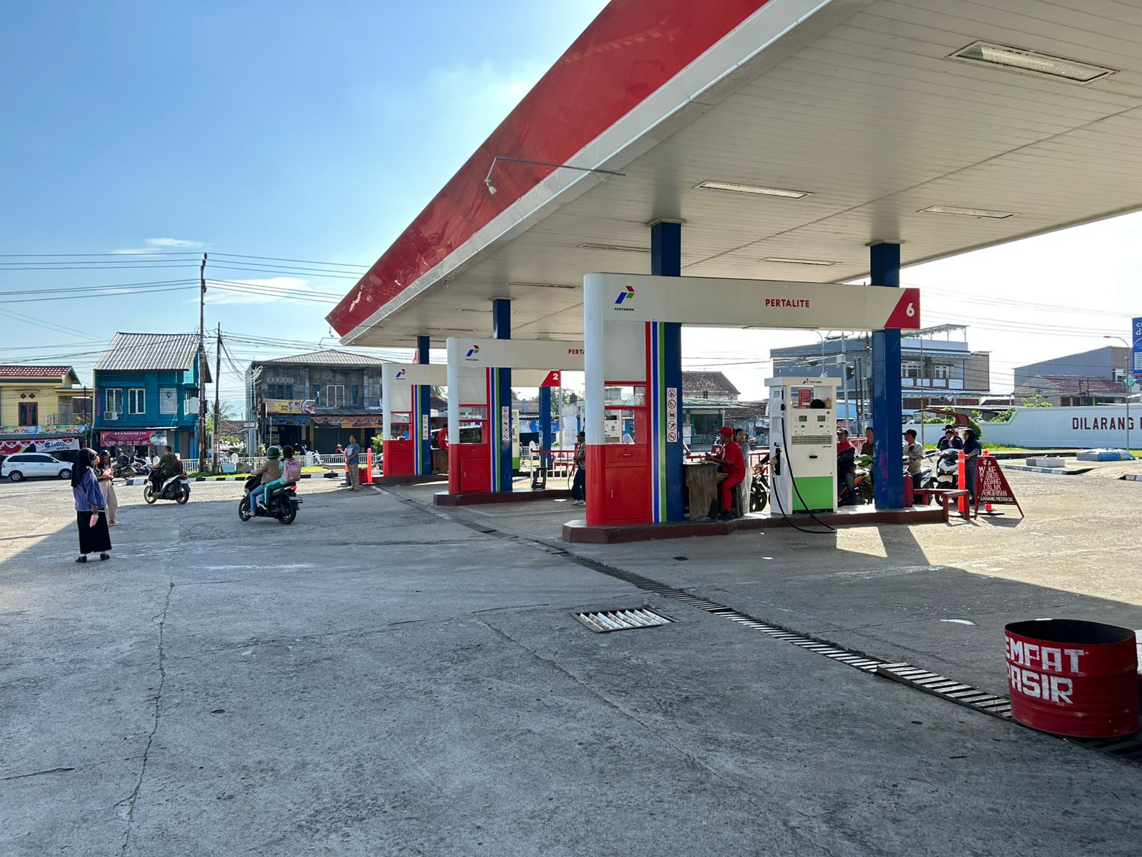 Cari SPBU atau JNE Terdekat dengan Cepat dan Mudah